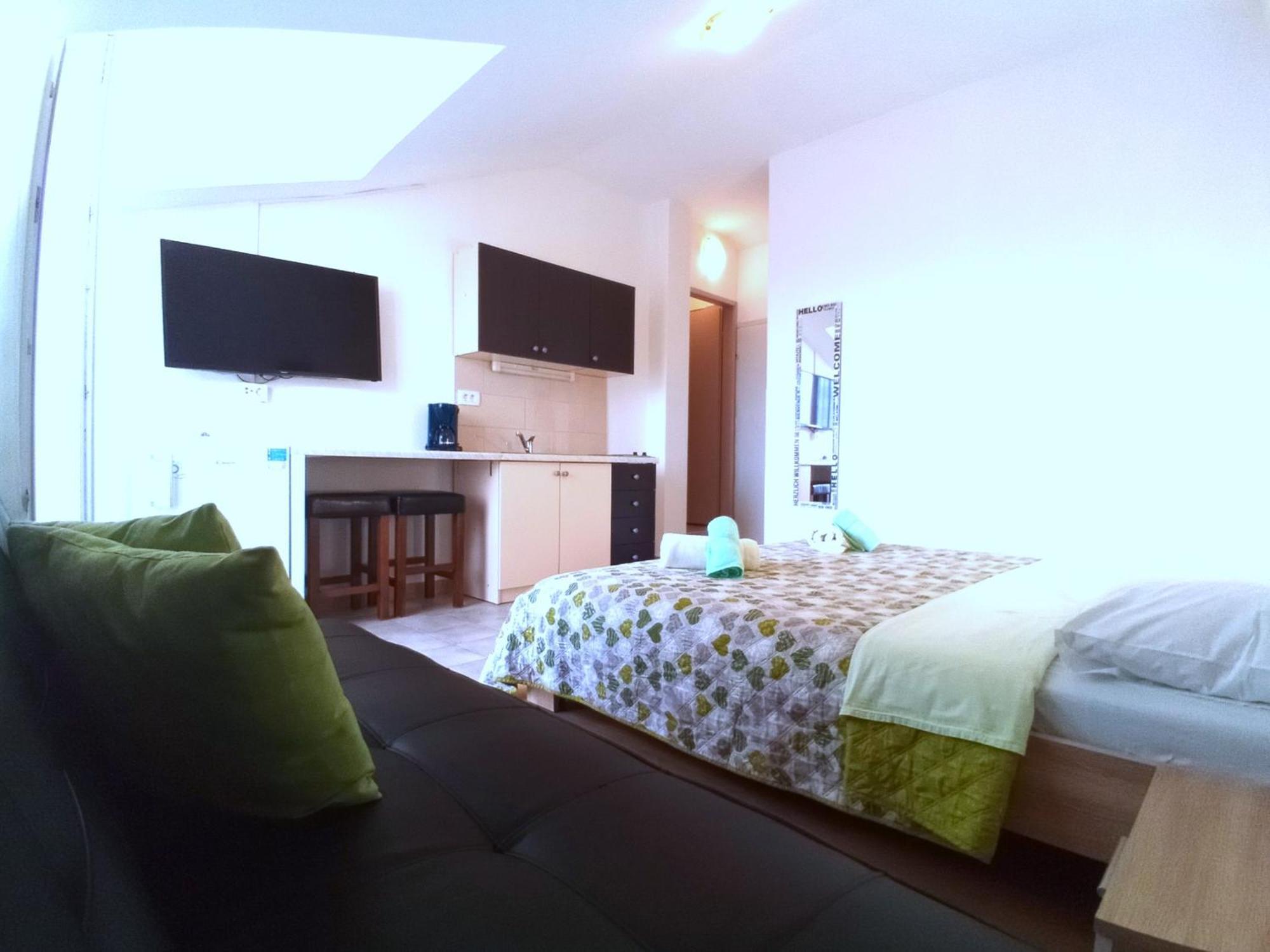 Guesthouse Cecilia 2 Malinska Kültér fotó