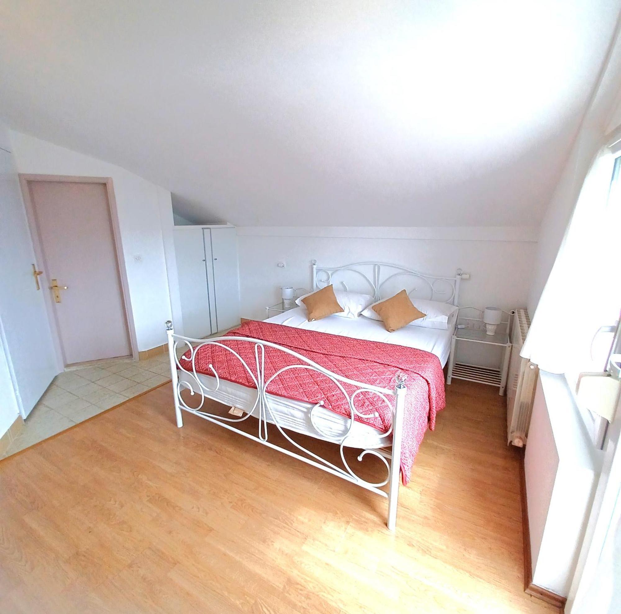 Guesthouse Cecilia 2 Malinska Kültér fotó