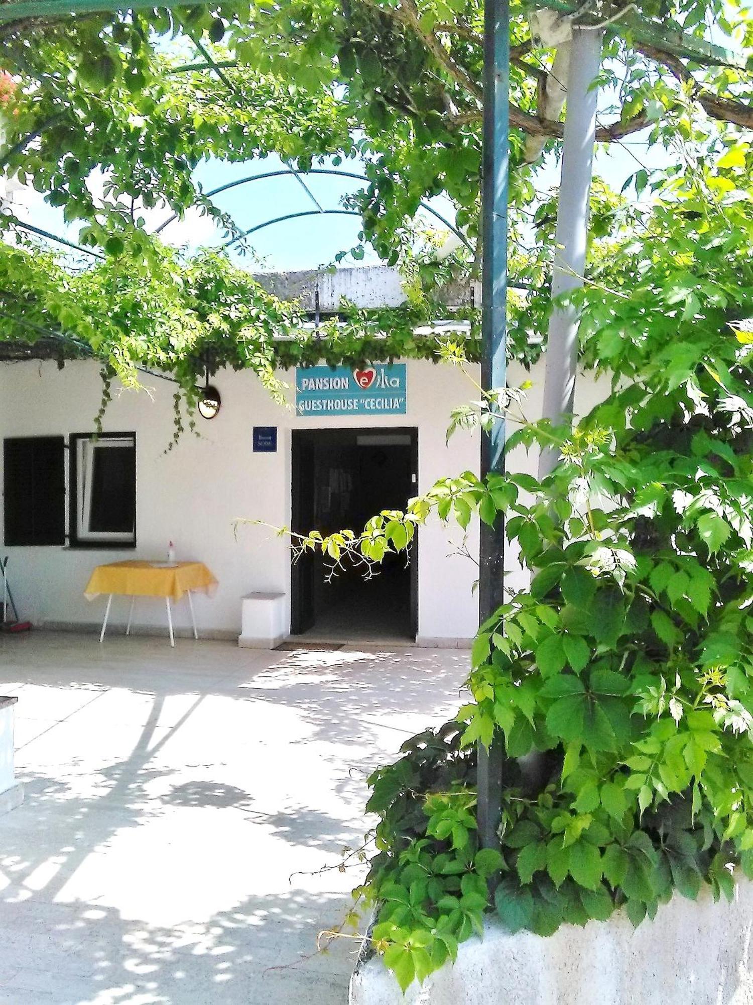 Guesthouse Cecilia 2 Malinska Kültér fotó