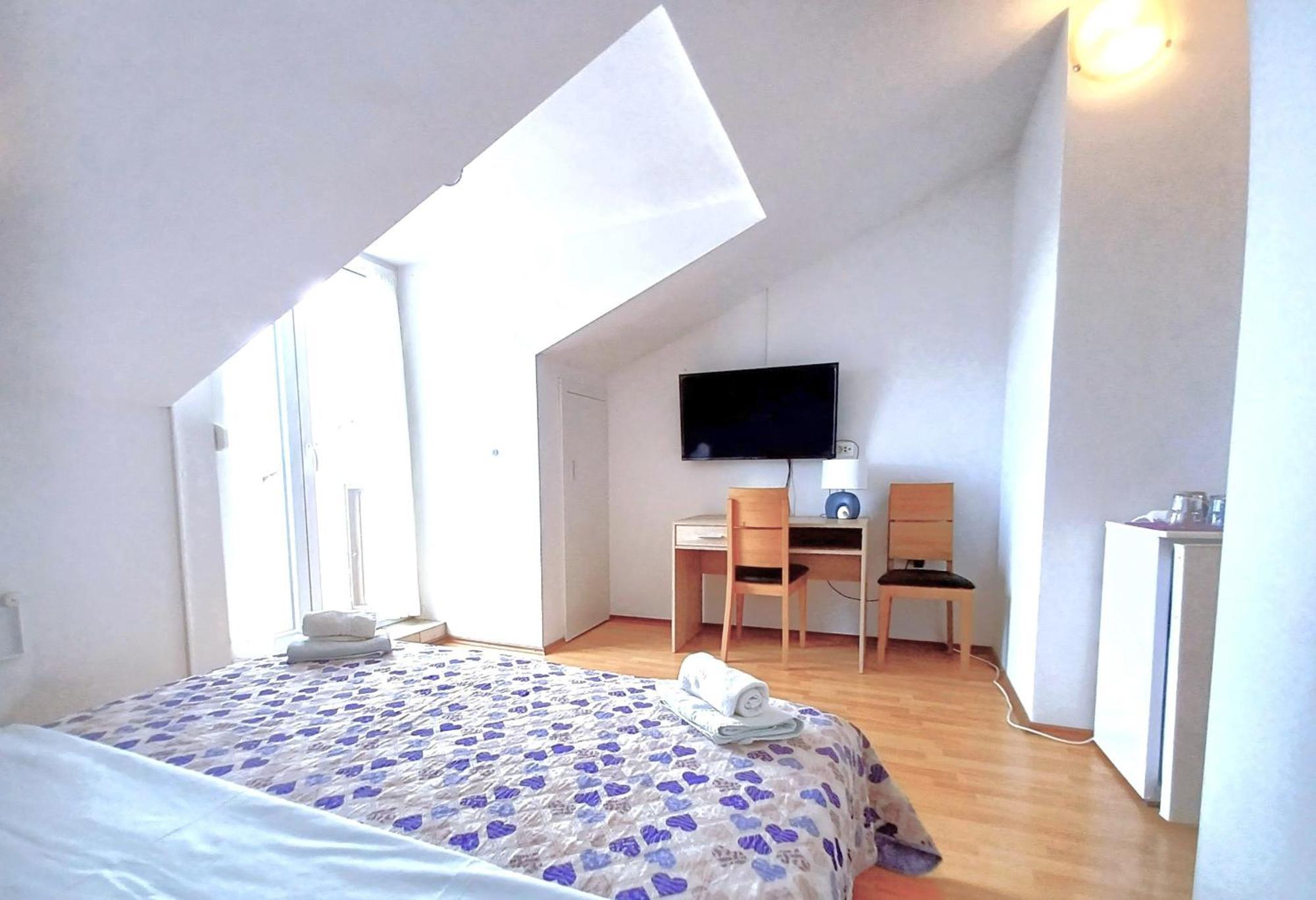 Guesthouse Cecilia 2 Malinska Kültér fotó